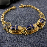 18K gold 3 Lapis Scarabs bracelet 18K gold 3 Lapis Scarabs bracelet