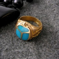 18k gold ring with turquoise scarab back on front