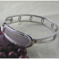 Personalized Notched cartouche bracelet