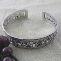 Silver Hours eye bangle Silver Hours eye bangle